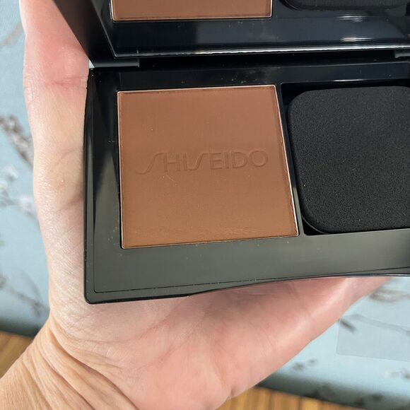 Shiseido Synchro Skin Self-Refreshing Custom Finish Powder Foundation 530 Henna - Picture 2 of 4